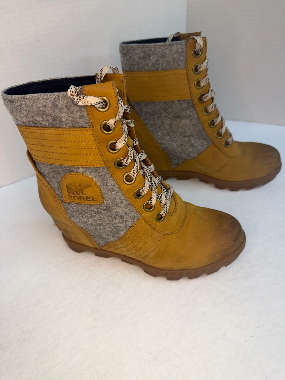 Sorel Lexie wedge boots